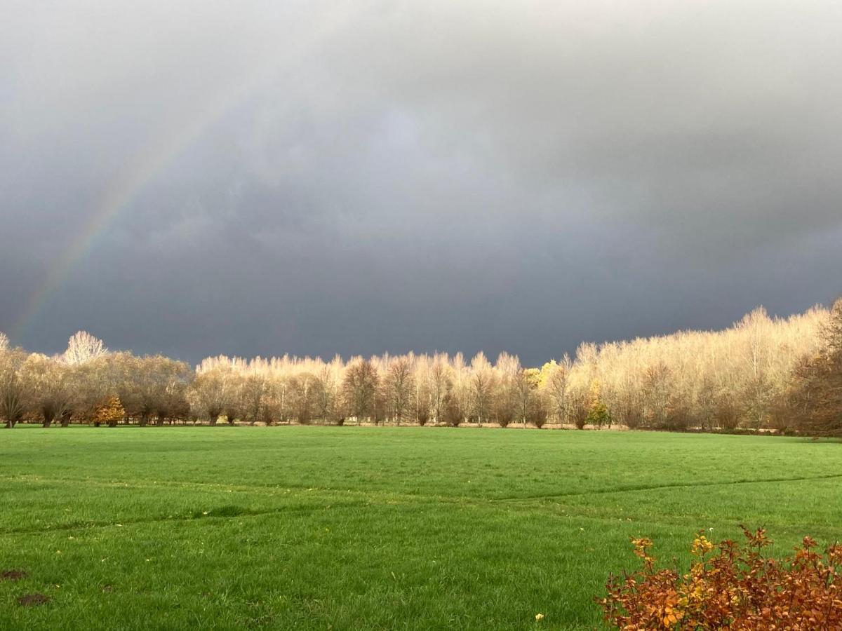 Het Zwaantje Villa Londerzeel Luaran gambar